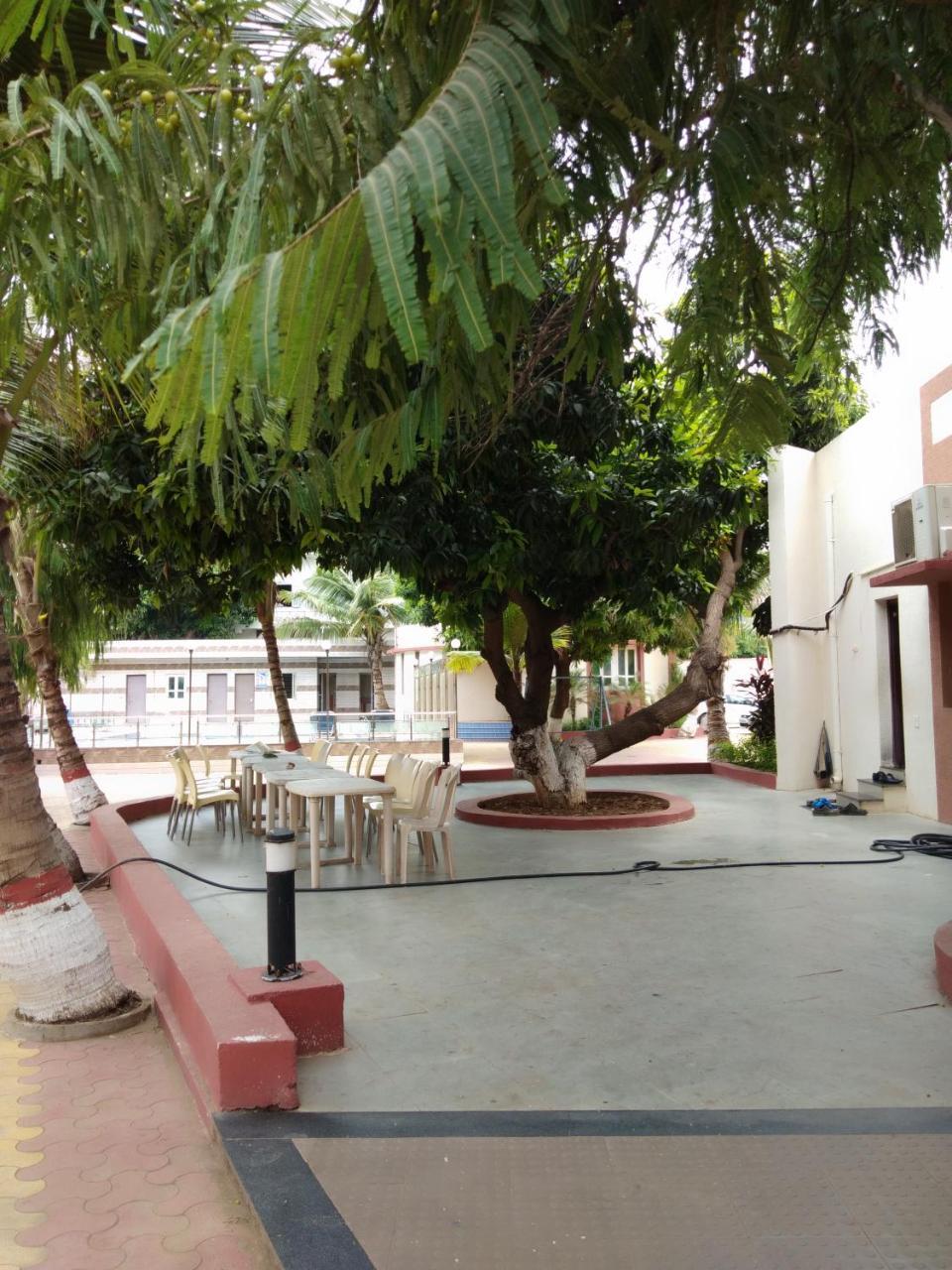 Nilkanth Resorts Nadiad Exterior photo